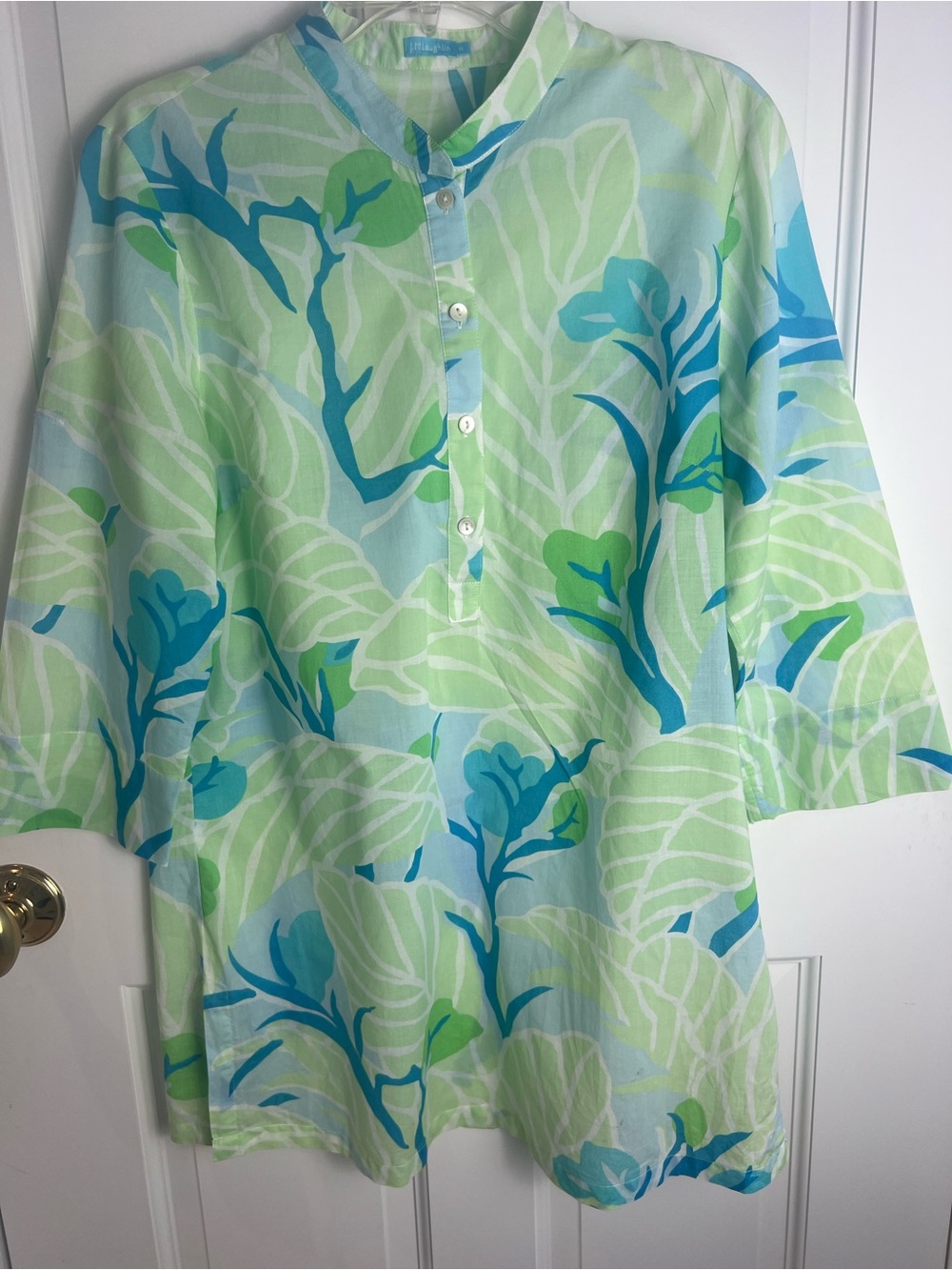 J. McLaughlin Green, Aqua & Light Blue Floral Button-Front Tunic